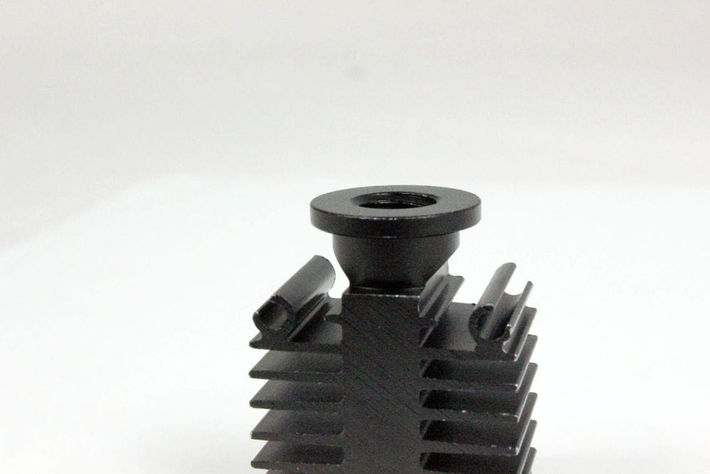 Dyzend-X is designed based on the form factor called “Groove Mount”