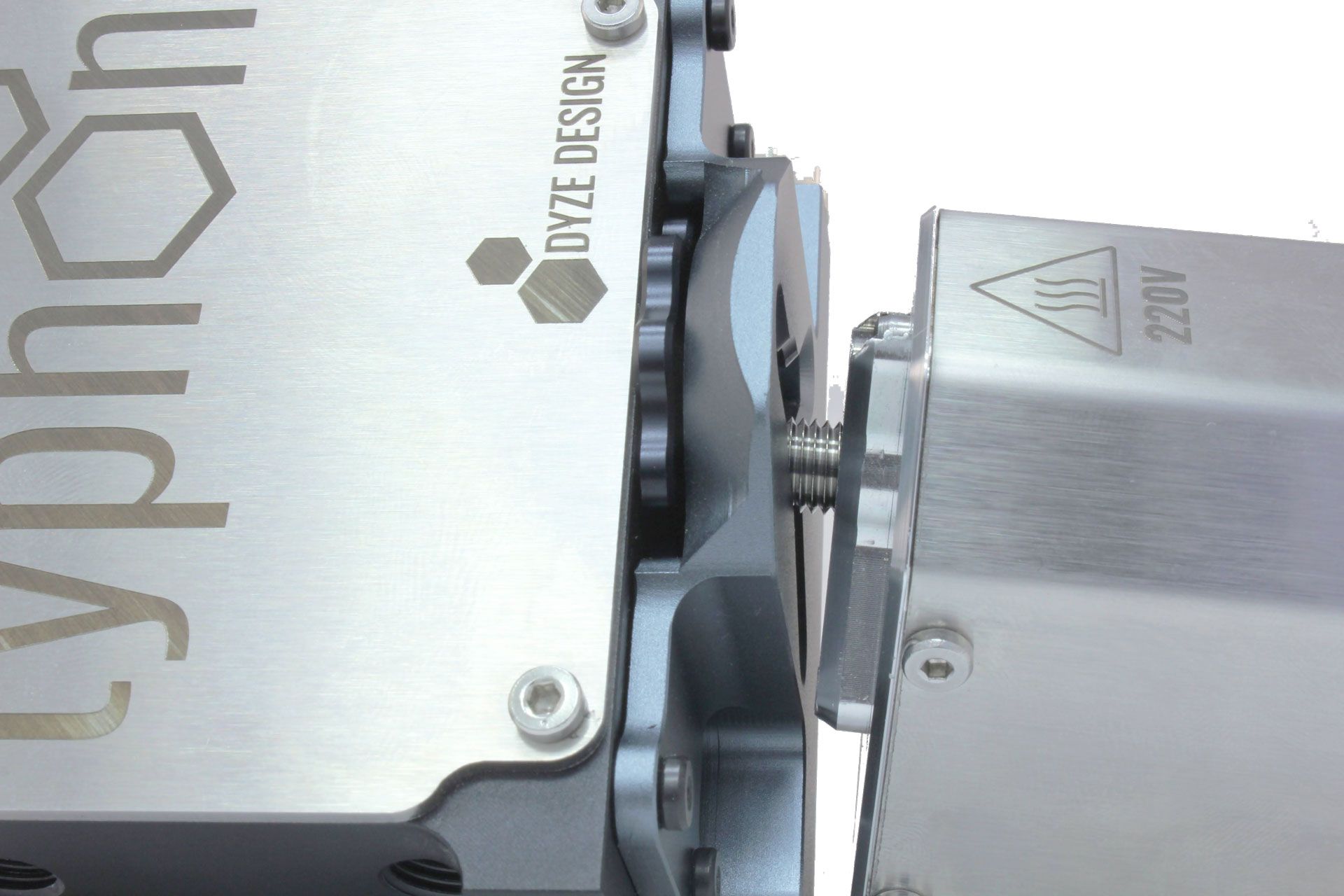 quick-change-heatcore Typhoon Quick Nozzle Change Feature